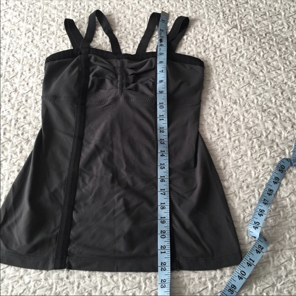 Lululemon - Picture 5 of 6